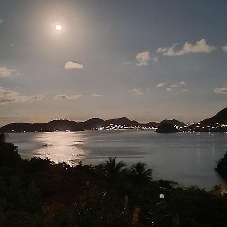 Ti Kaz Anoli Vue Epoustouflante Sur La Baie Terre-de-Bas Exterior foto